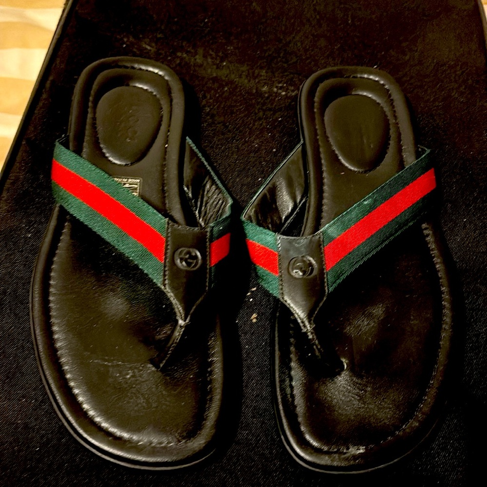 Men’s Gucci Sandals. Size 8. Good condition